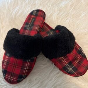 Victoria's Secret Cozy Red and green Plaid Slippers with black faux fur trim